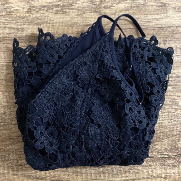 Cute Lace Navy Abercrombie & Fitch Tank Top - Picture 1 of 5